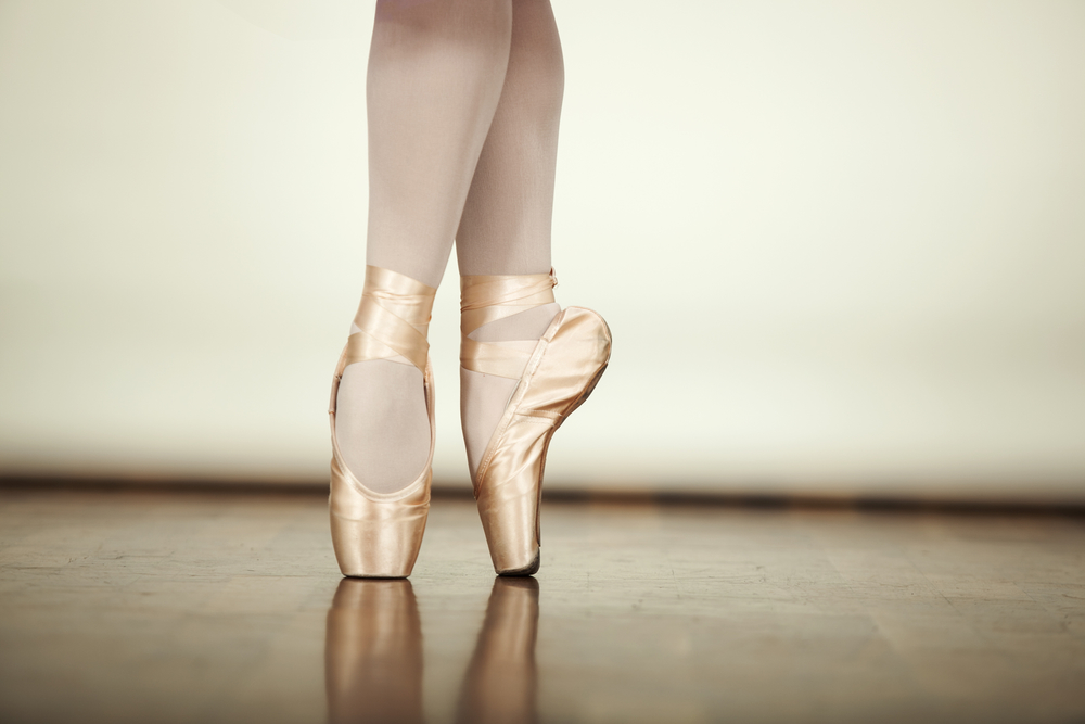 Sapatilha de Ballet Pink Meia Ponta Cetim - Dance Mais  Roupa de Ballet -  Artigos para Dança em Geral - Aproveite!